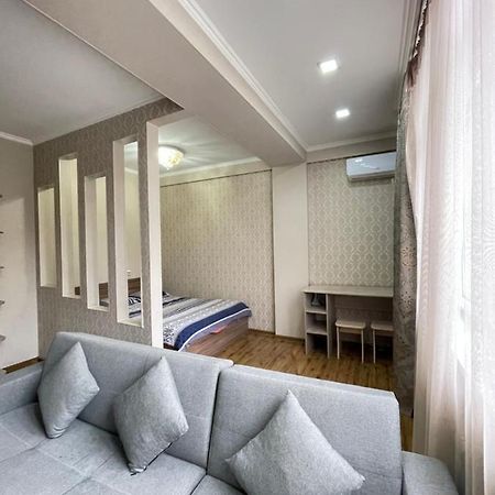 Rent Home Kg На Манаса Боконбаева Bishkek Ngoại thất bức ảnh