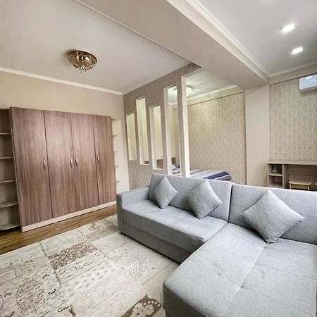 Rent Home Kg На Манаса Боконбаева Bishkek Ngoại thất bức ảnh